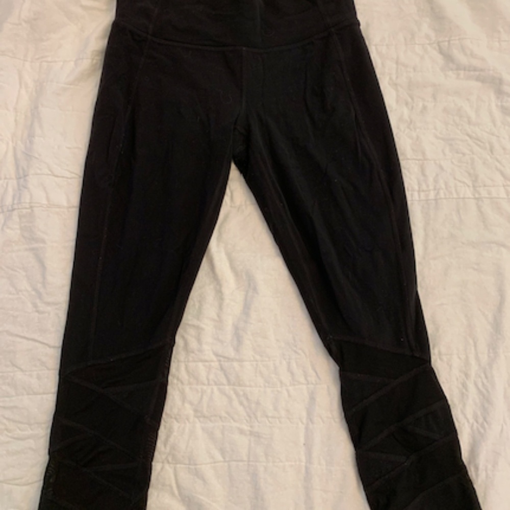 Crop Mesh Athleta Leggings